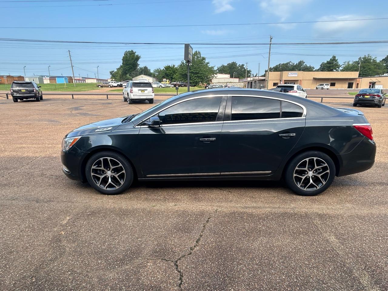 Buick LaCrosse 4dr Sdn Sport Touring FWD 2016