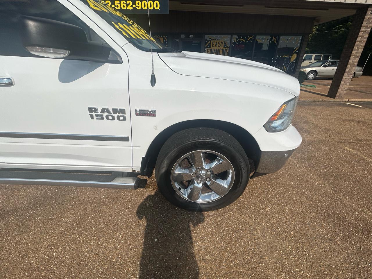 RAM 1500 4WD Quad Cab 140.5" Big Horn 2016