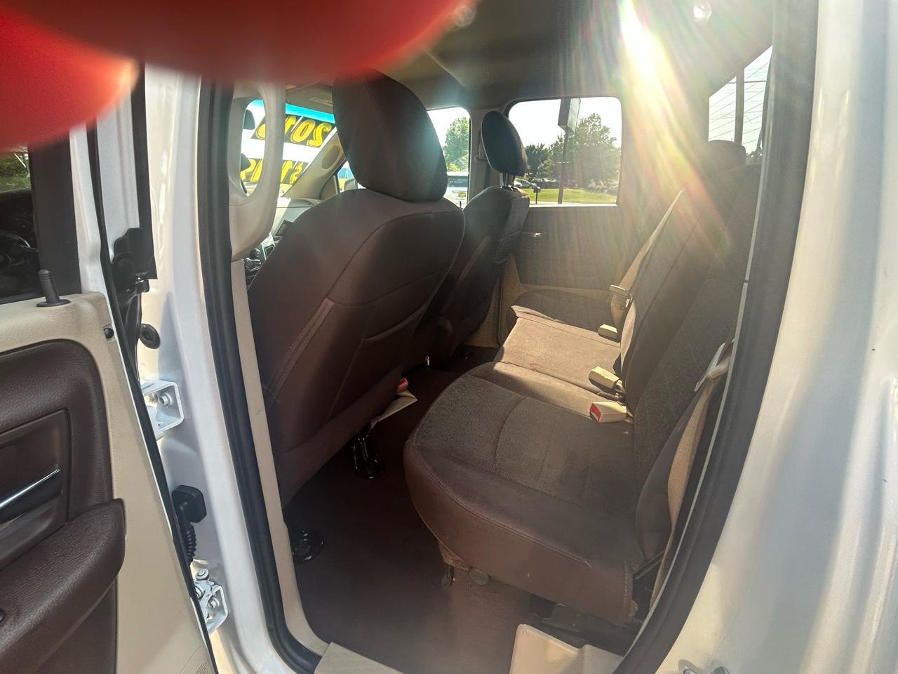 RAM 1500 4WD Quad Cab 140.5" Big Horn 2016