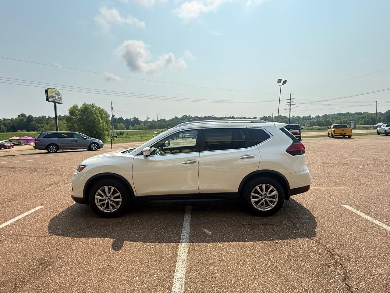 Nissan Rogue FWD SV 2017