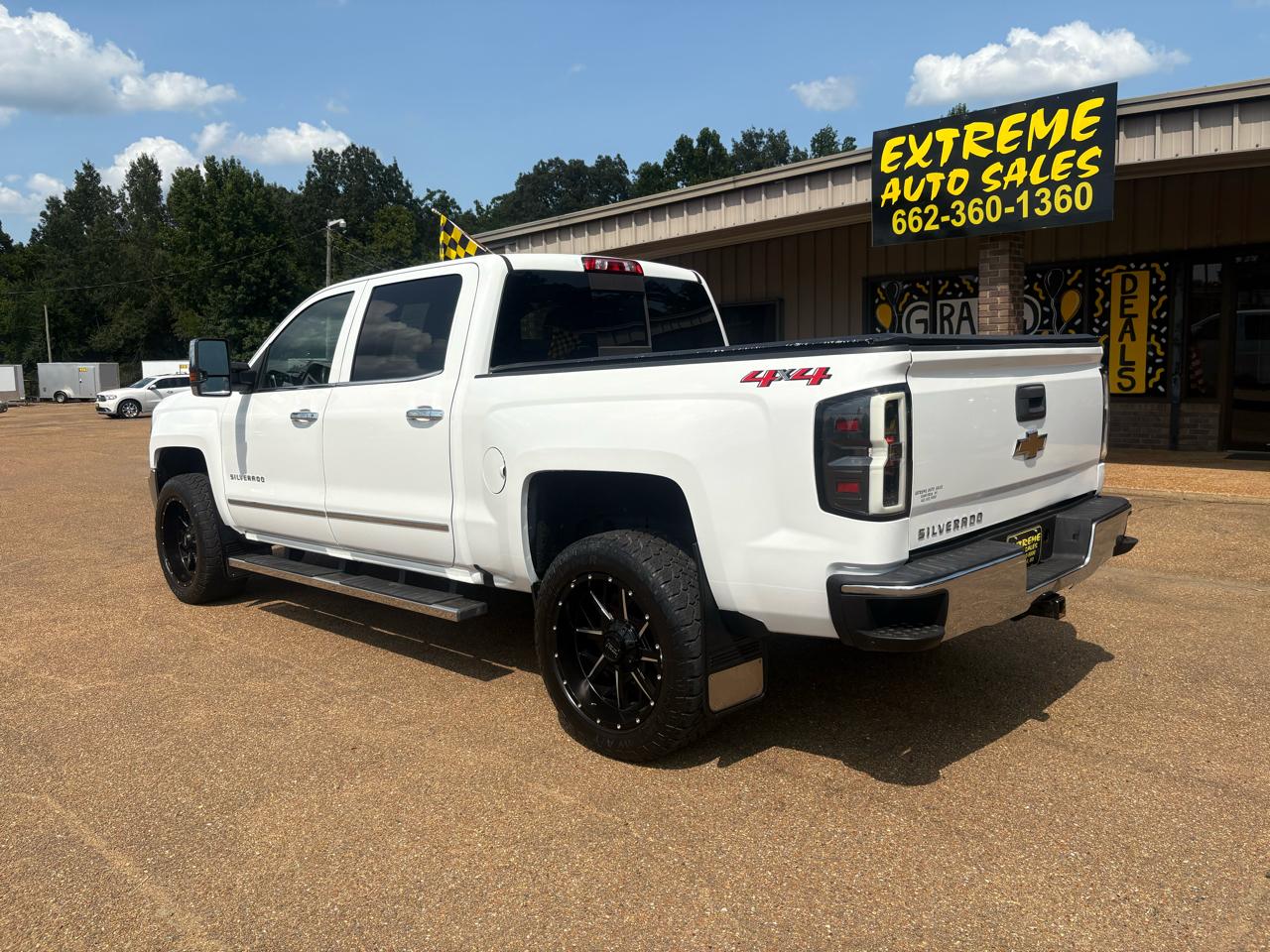 Chevrolet Silverado 1500 4WD Crew Cab 143.5" LTZ w/1LZ 2018