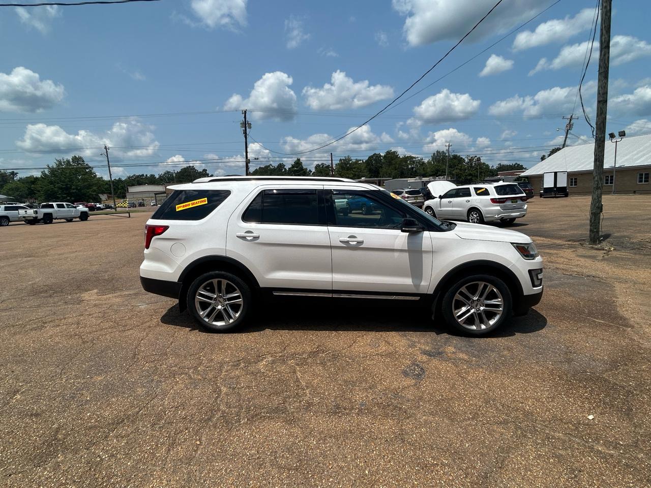 Ford Explorer XLT 4WD 2017