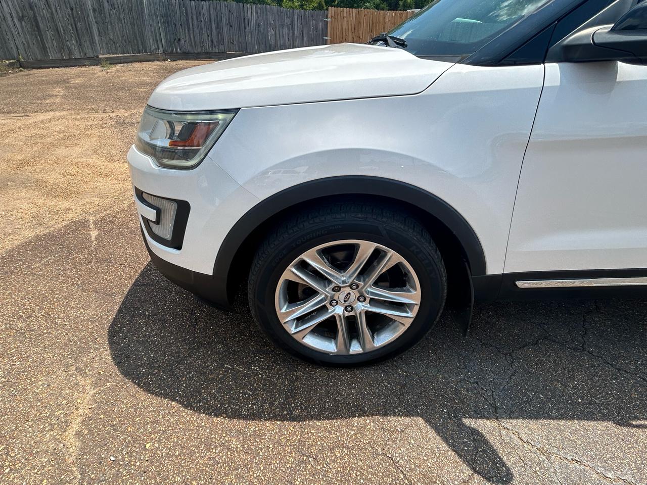 Ford Explorer XLT 4WD 2017