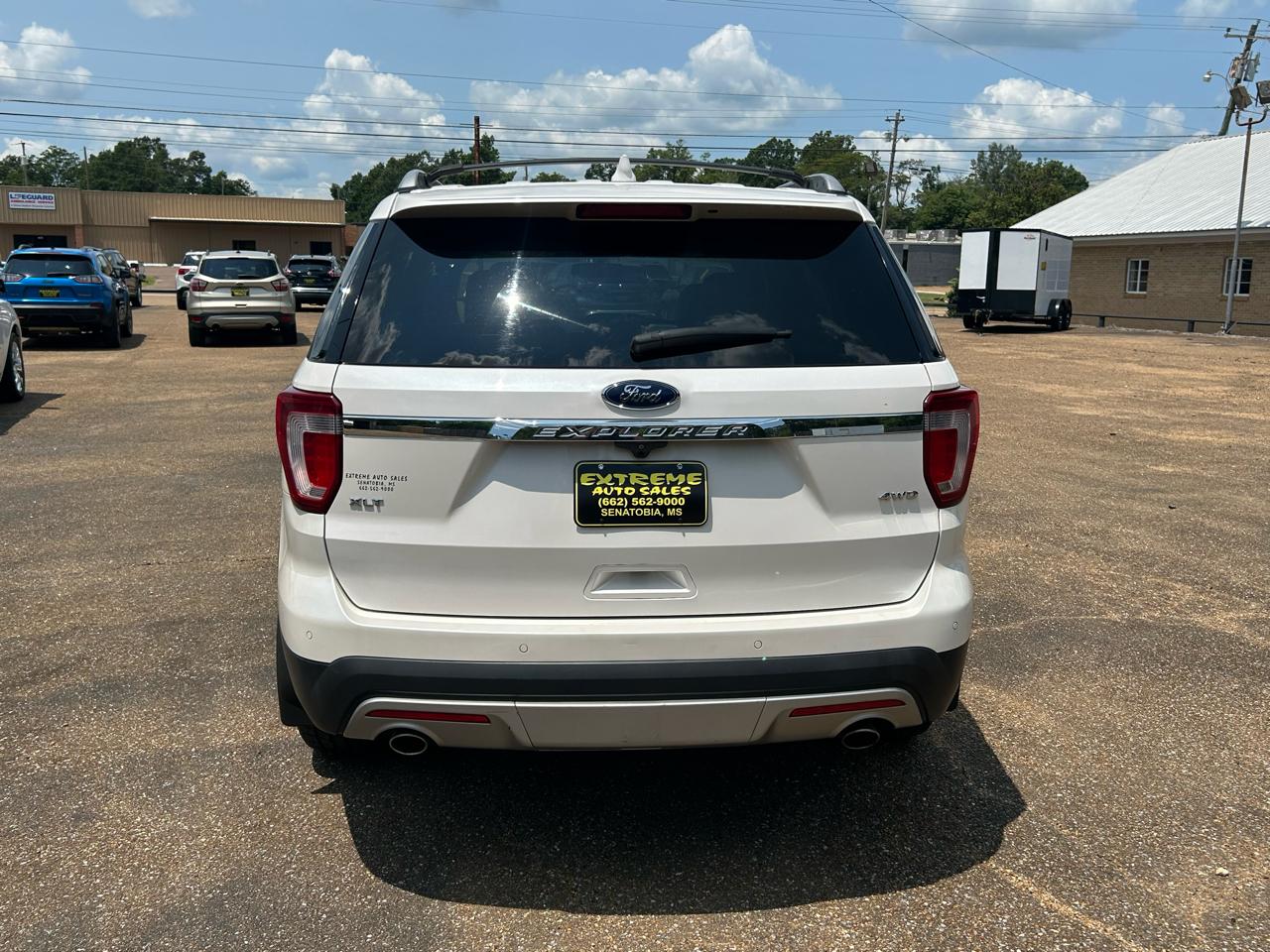 Ford Explorer XLT 4WD 2017