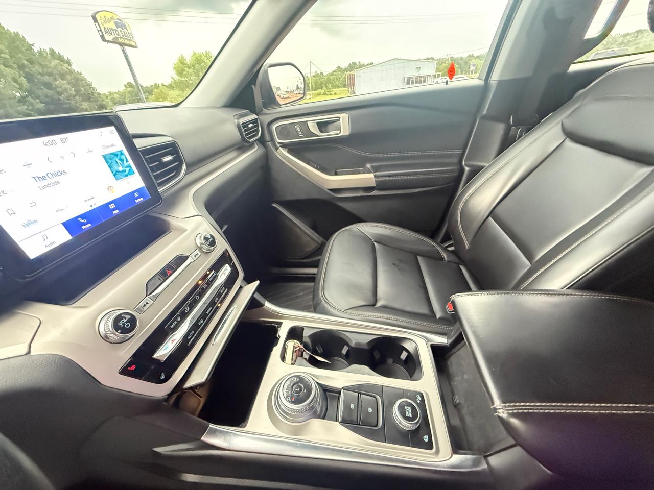 Ford Explorer XLT 4WD 2023
