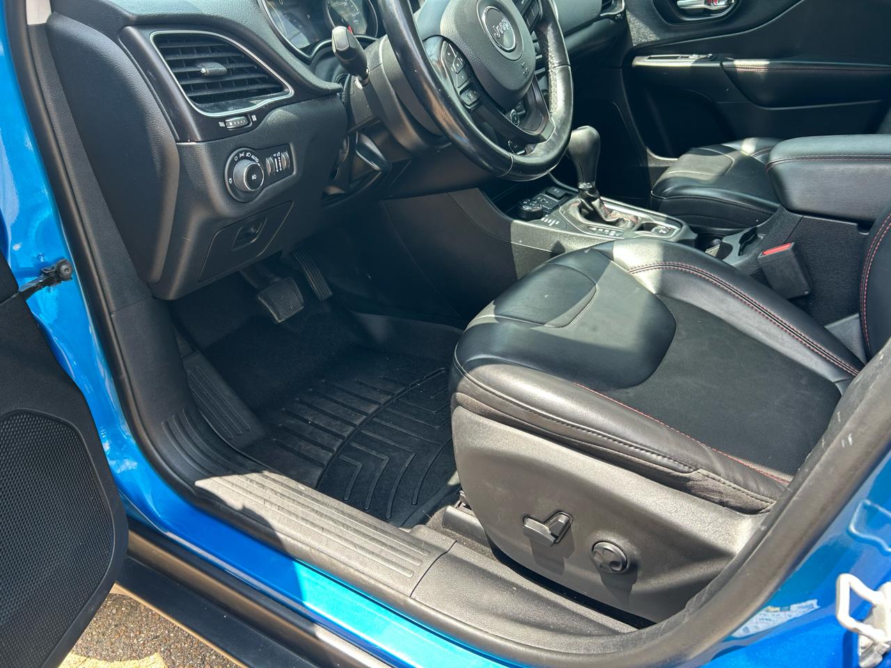 Jeep Cherokee Trailhawk 4x4 2020