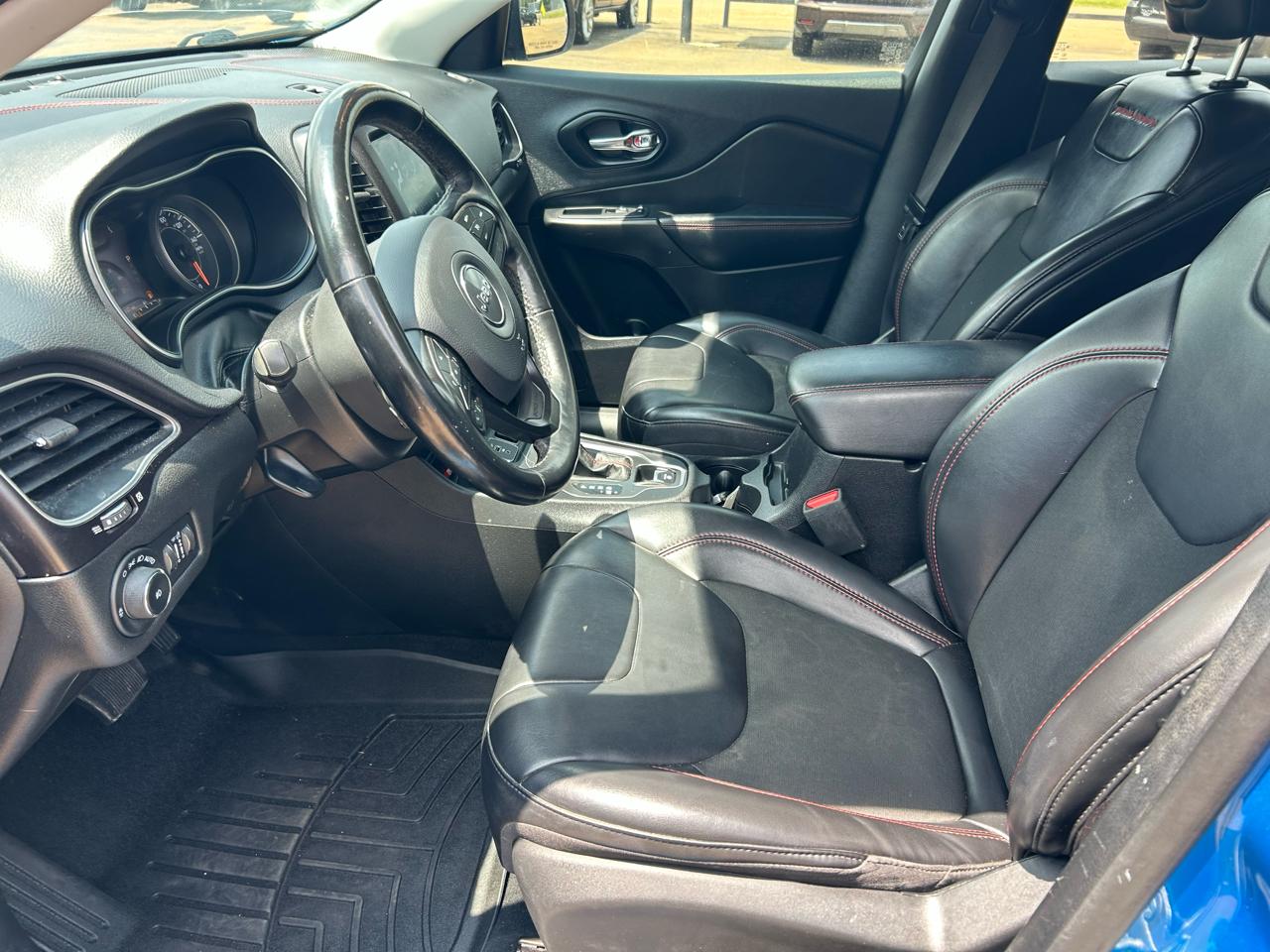 Jeep Cherokee Trailhawk 4x4 2020
