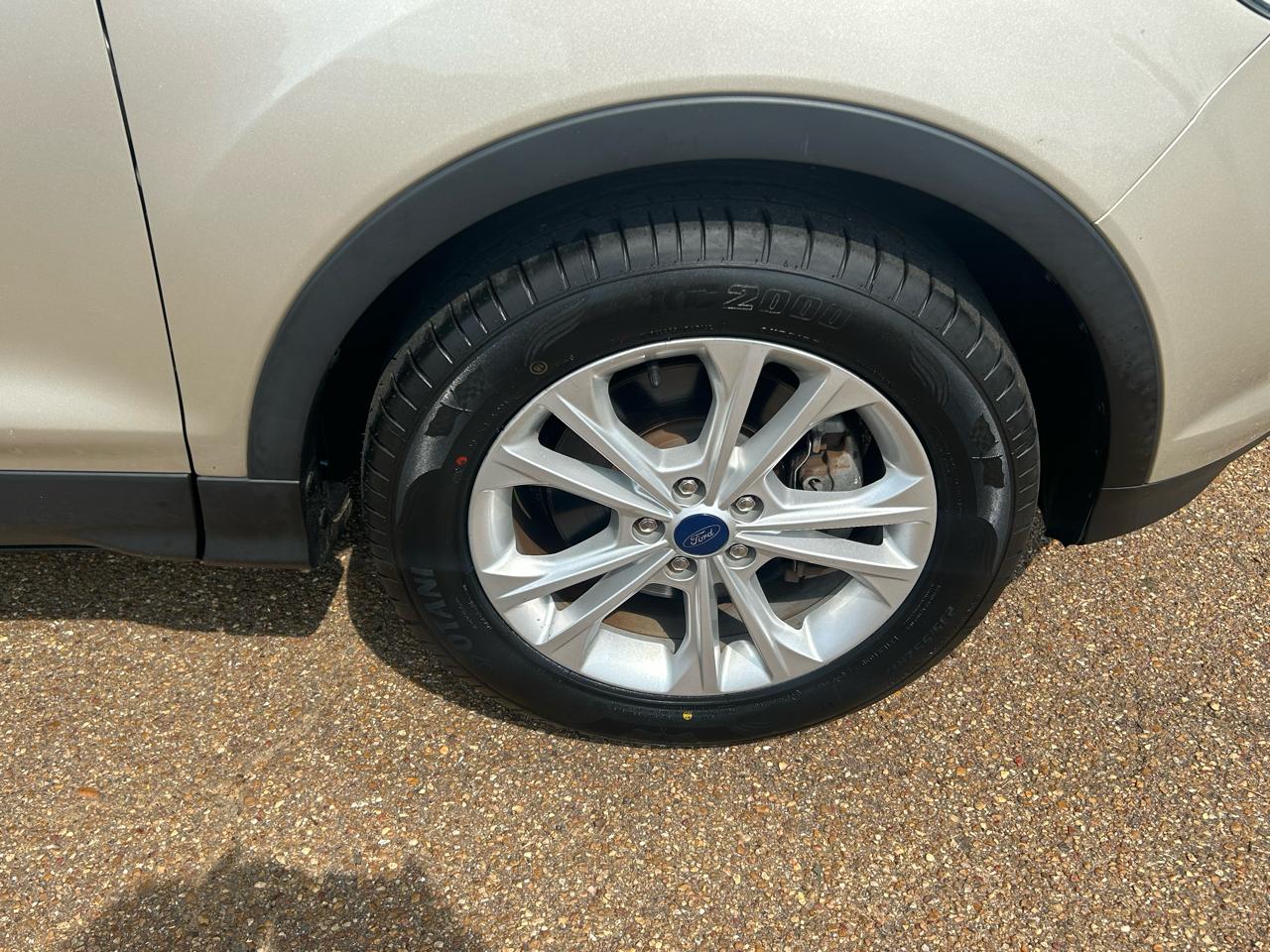 Ford Escape SEL 4WD 2018