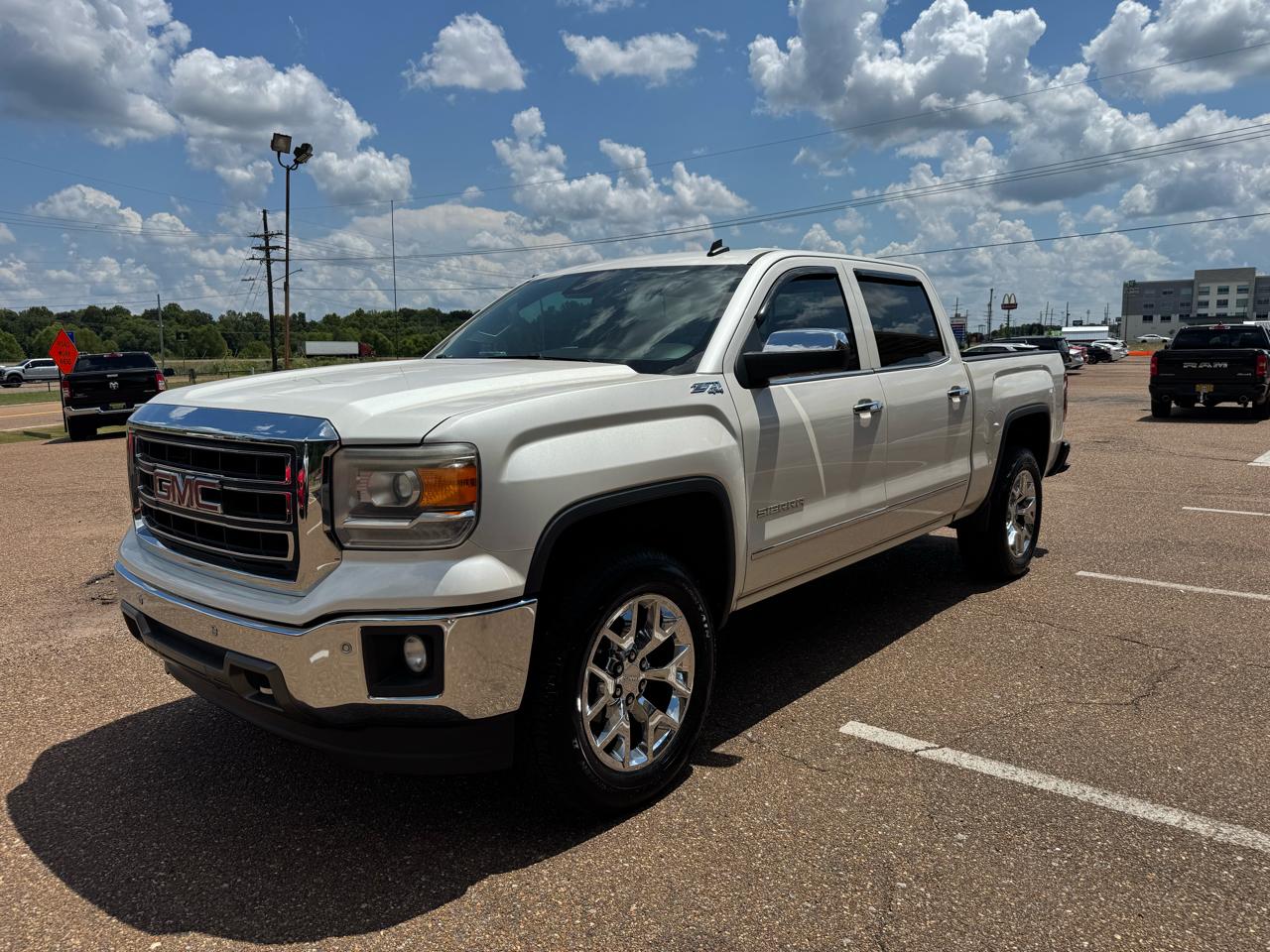 GMC Sierra 1500 4WD Crew Cab 143.5" SLT 2014