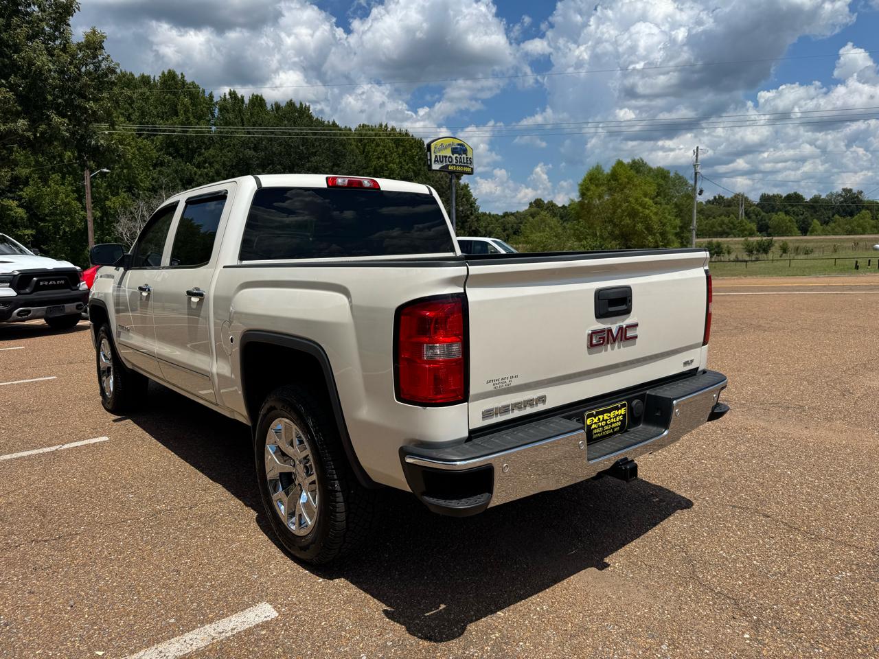GMC Sierra 1500 4WD Crew Cab 143.5" SLT 2014