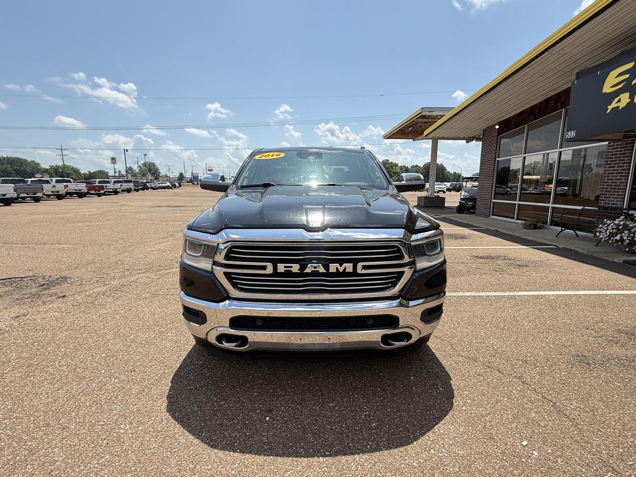 RAM 1500 Laramie 4x4 Crew Cab 5'7" Box 2019