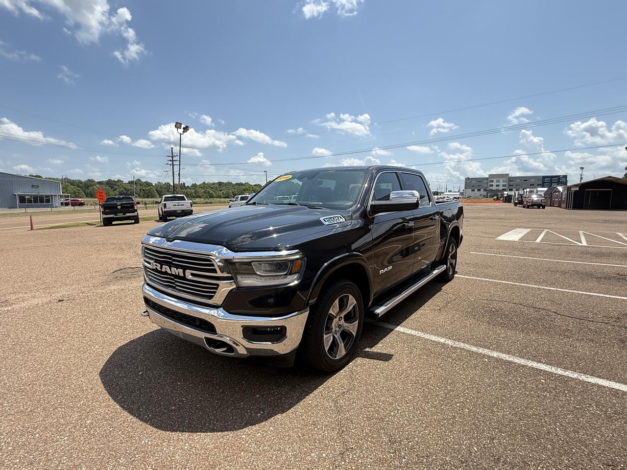 RAM 1500 Laramie 4x4 Crew Cab 5'7" Box 2019
