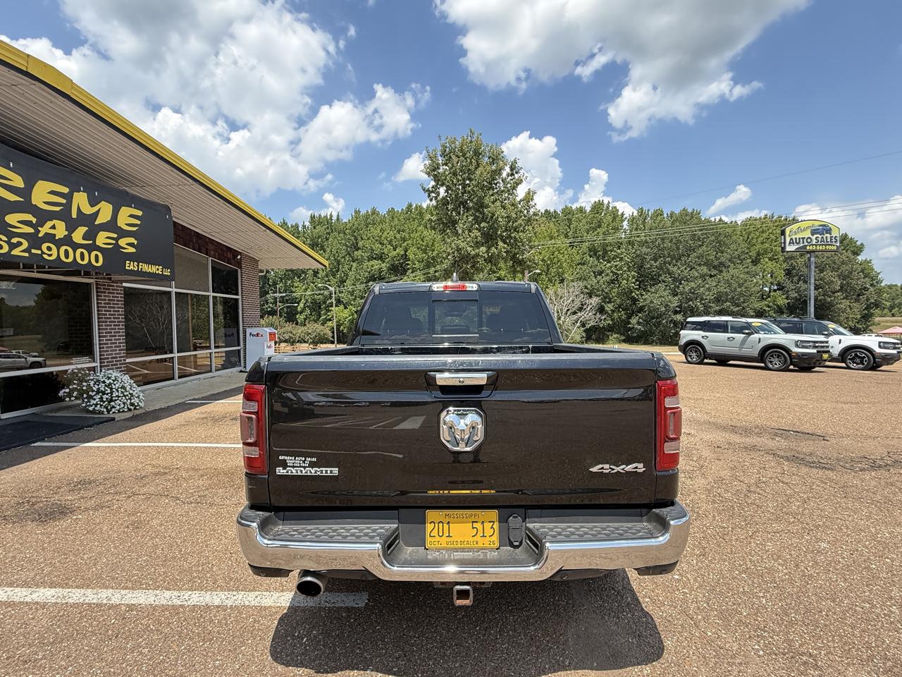 RAM 1500 Laramie 4x4 Crew Cab 5'7" Box 2019