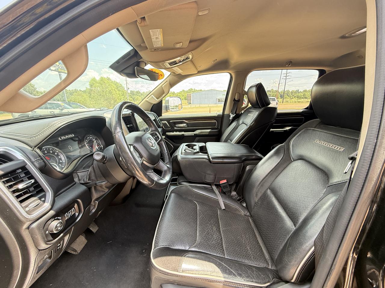 RAM 1500 Laramie 4x4 Crew Cab 5'7" Box 2019