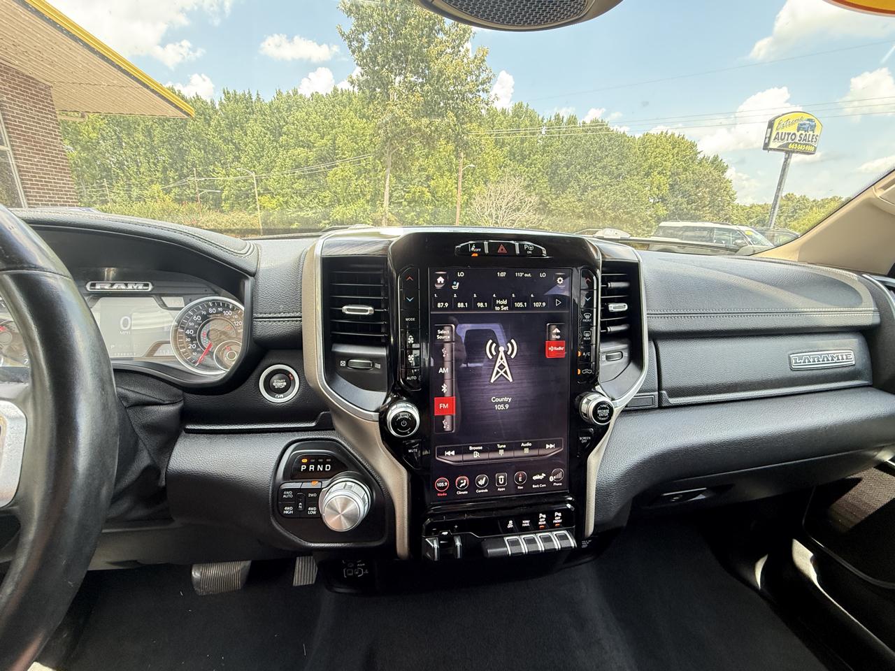 RAM 1500 Laramie 4x4 Crew Cab 5'7" Box 2019