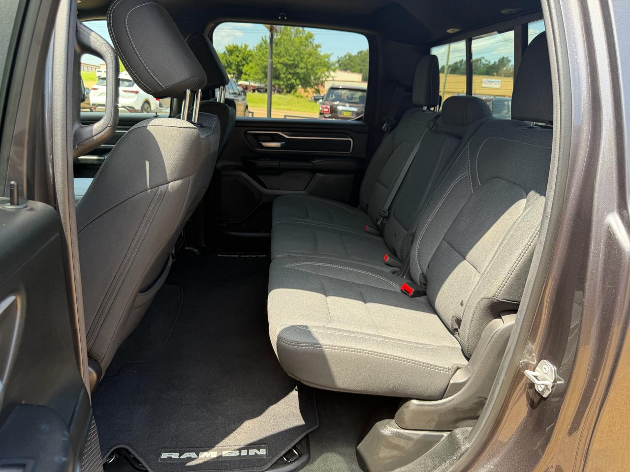 RAM 1500 Big Horn/Lone Star 4x4 Crew Cab 5'7" Box 2019