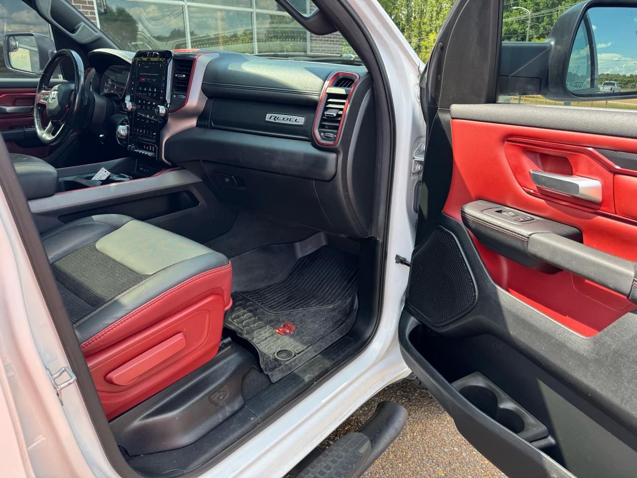 RAM 1500 Rebel 4x4 Crew Cab 5'7" Box 2019