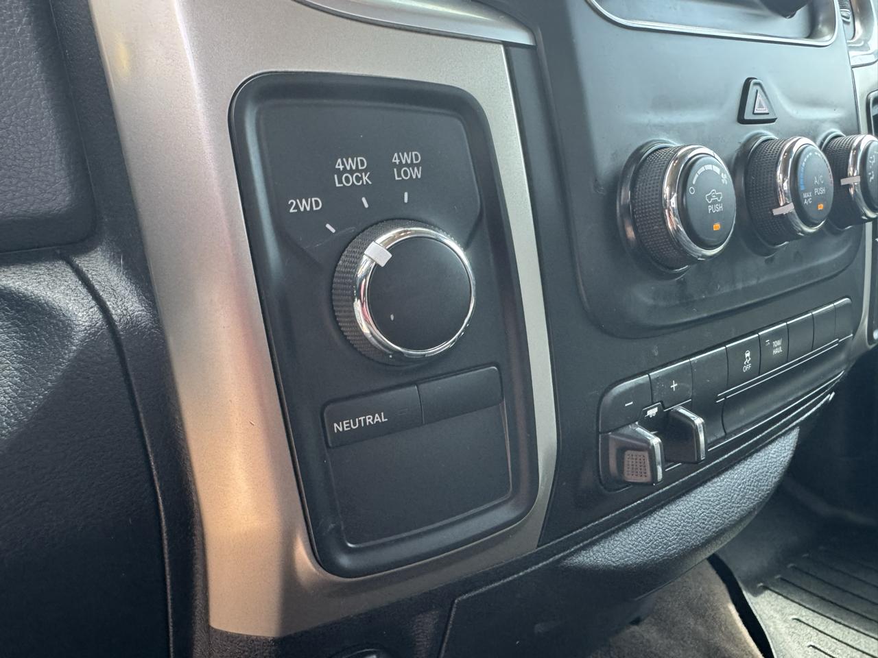RAM 2500 4WD Crew Cab 149" SLT 2015