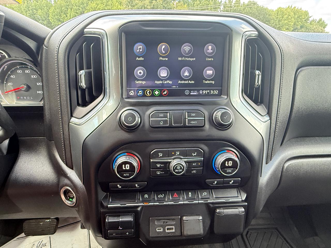 Chevrolet Silverado 1500 2WD Crew Cab 147" LT 2020