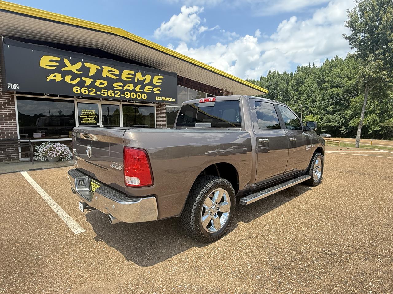 RAM 1500 Big Horn 4x4 Crew Cab 5'7" Box 2018