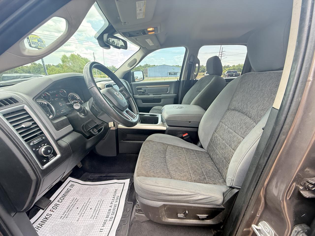 RAM 1500 Big Horn 4x4 Crew Cab 5'7" Box 2018
