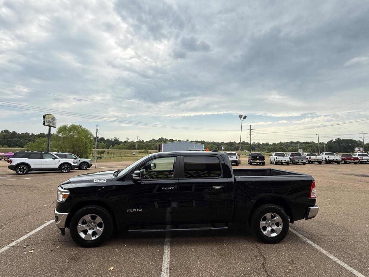 RAM 1500 Big Horn 4x2 Crew Cab 5'7" Box 2020