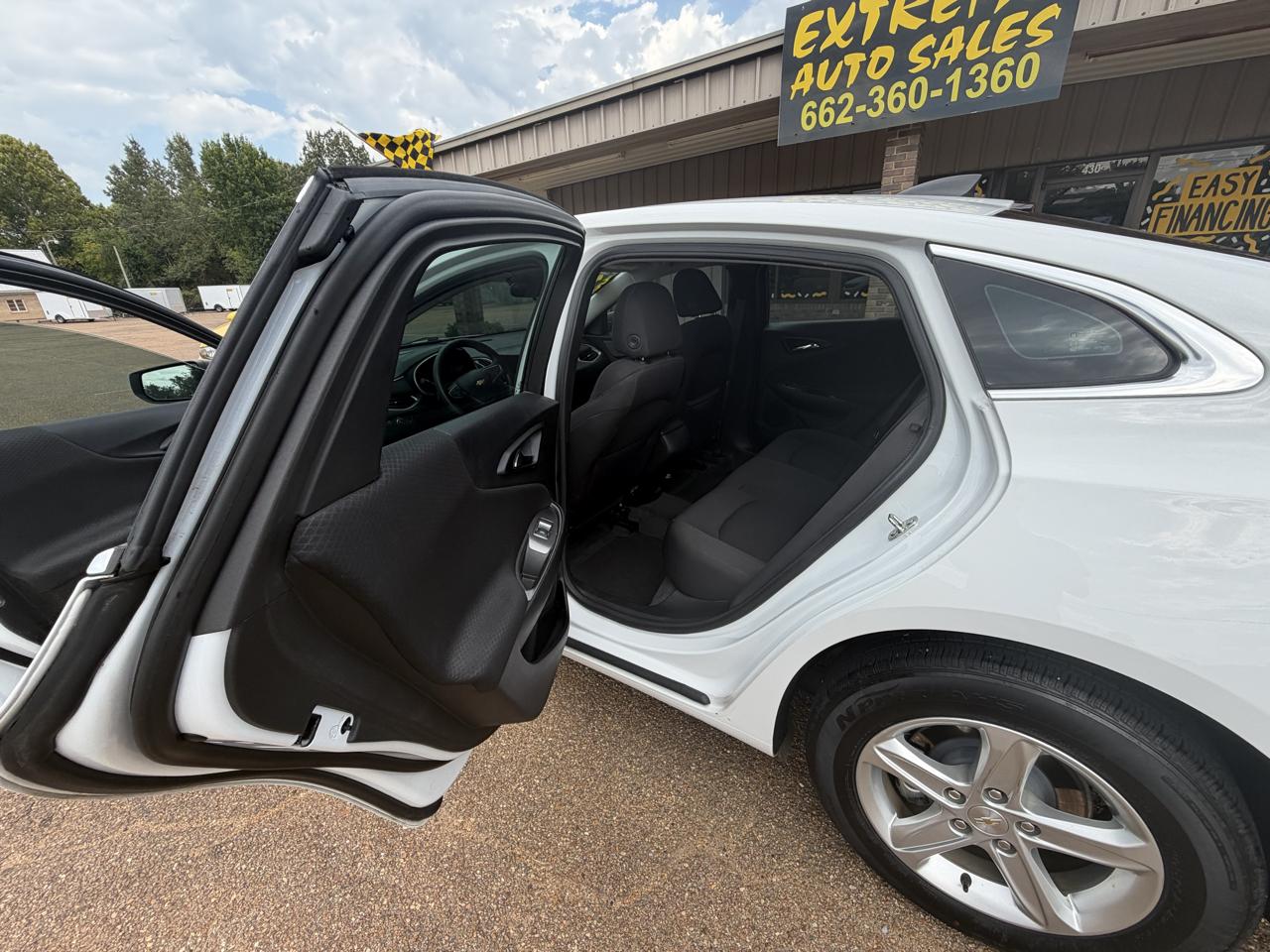 Chevrolet Malibu 4dr Sdn LS w/1FL 2023