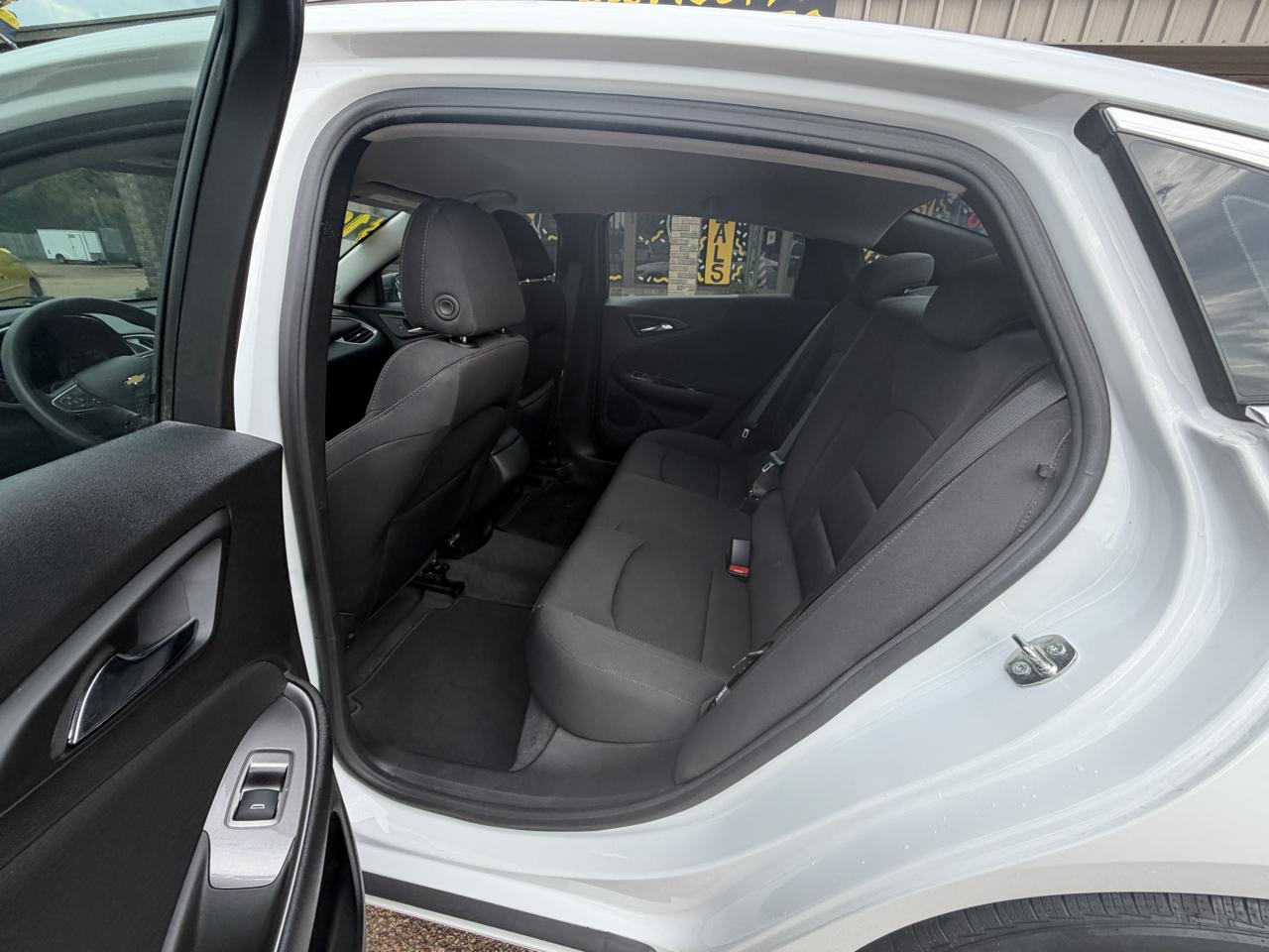 Chevrolet Malibu 4dr Sdn LS w/1FL 2023