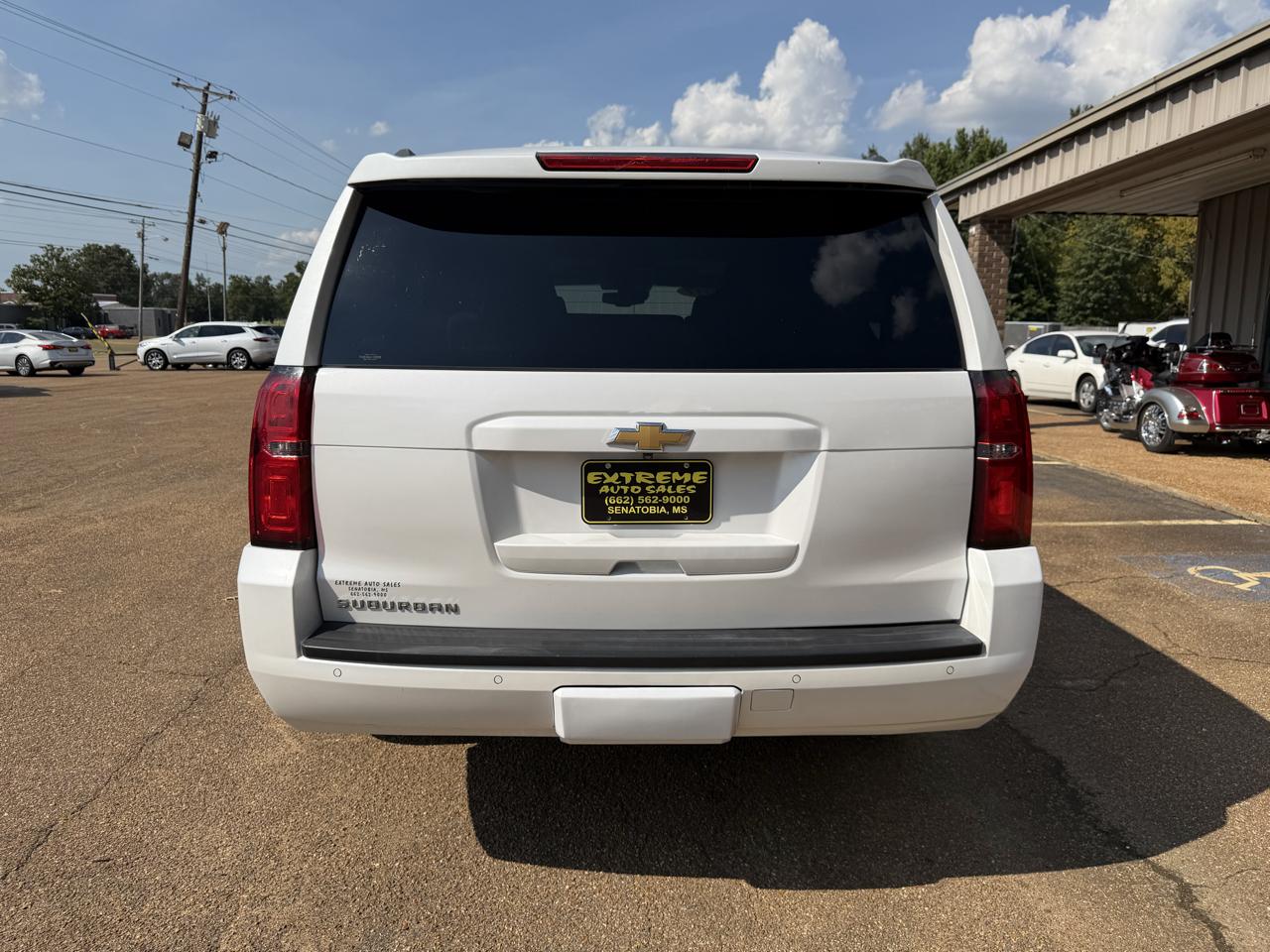 Chevrolet Suburban 2WD 4dr 1500 LT 2017