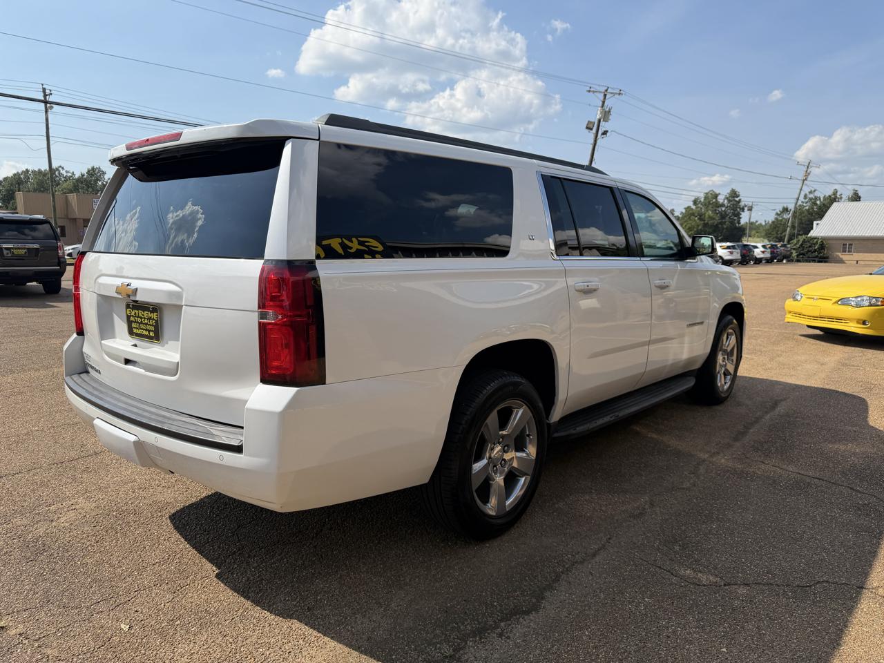 Chevrolet Suburban 2WD 4dr 1500 LT 2017