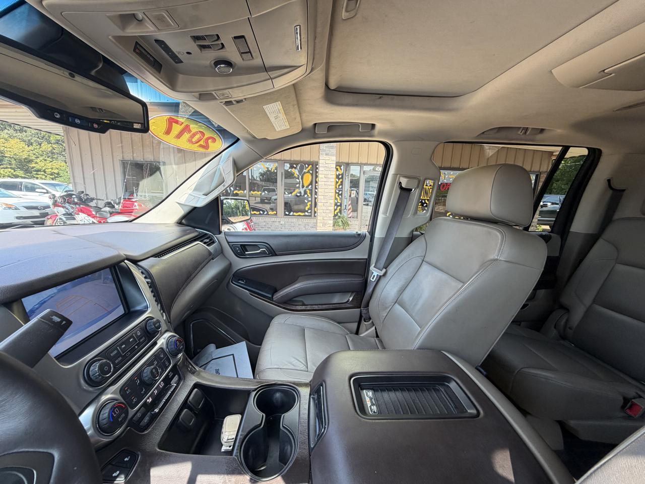 Chevrolet Suburban 2WD 4dr 1500 LT 2017