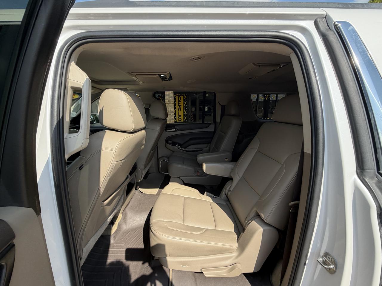 Chevrolet Suburban 2WD 4dr 1500 LT 2017
