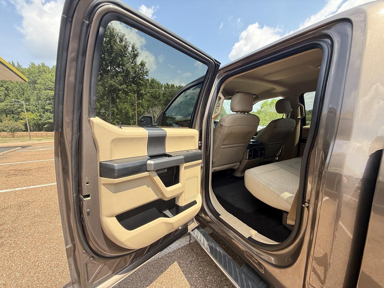 Ford F-150 4WD SuperCrew 145" XLT 2016