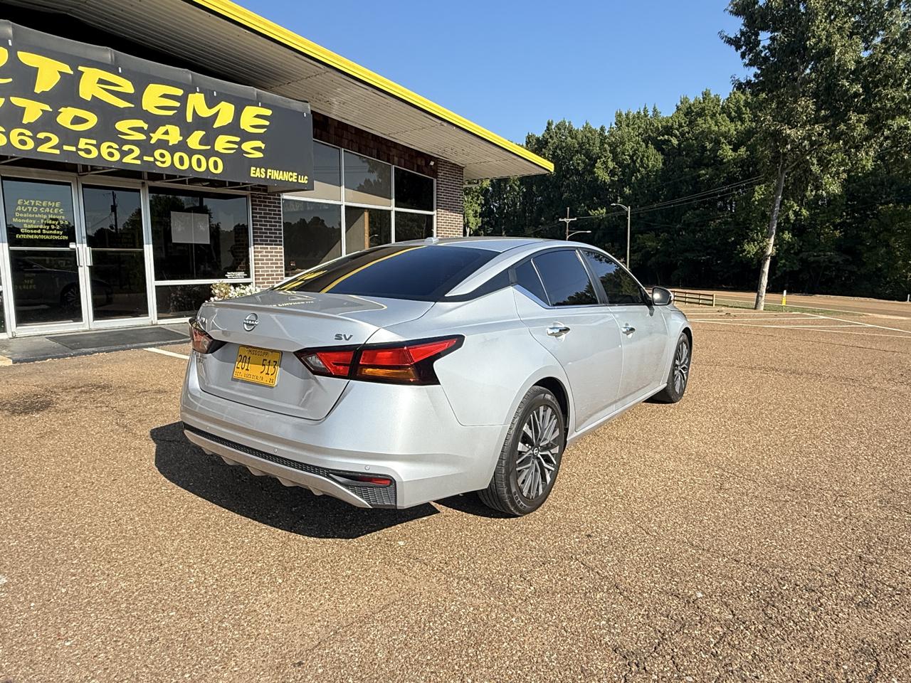 Nissan Altima 2.5 SV Sedan 2023
