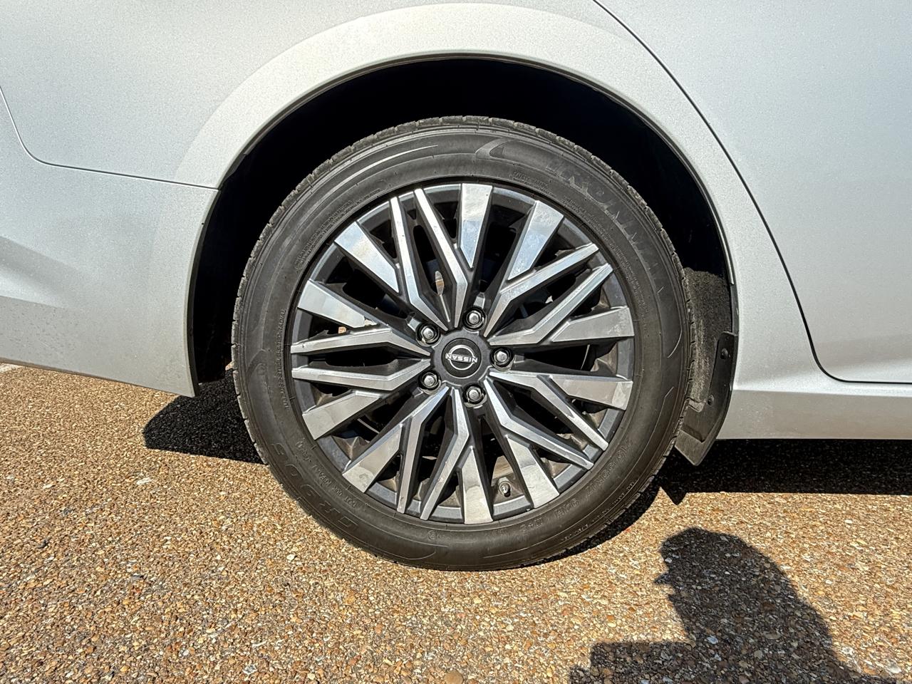 Nissan Altima 2.5 SV Sedan 2023