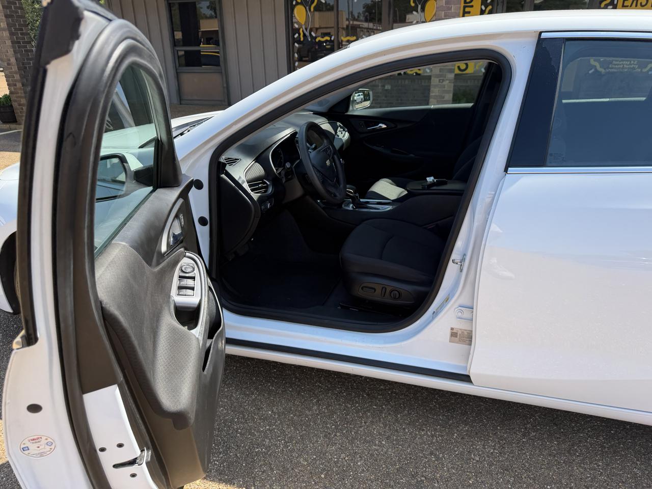Chevrolet Malibu 4dr Sdn LS w/1FL 2022