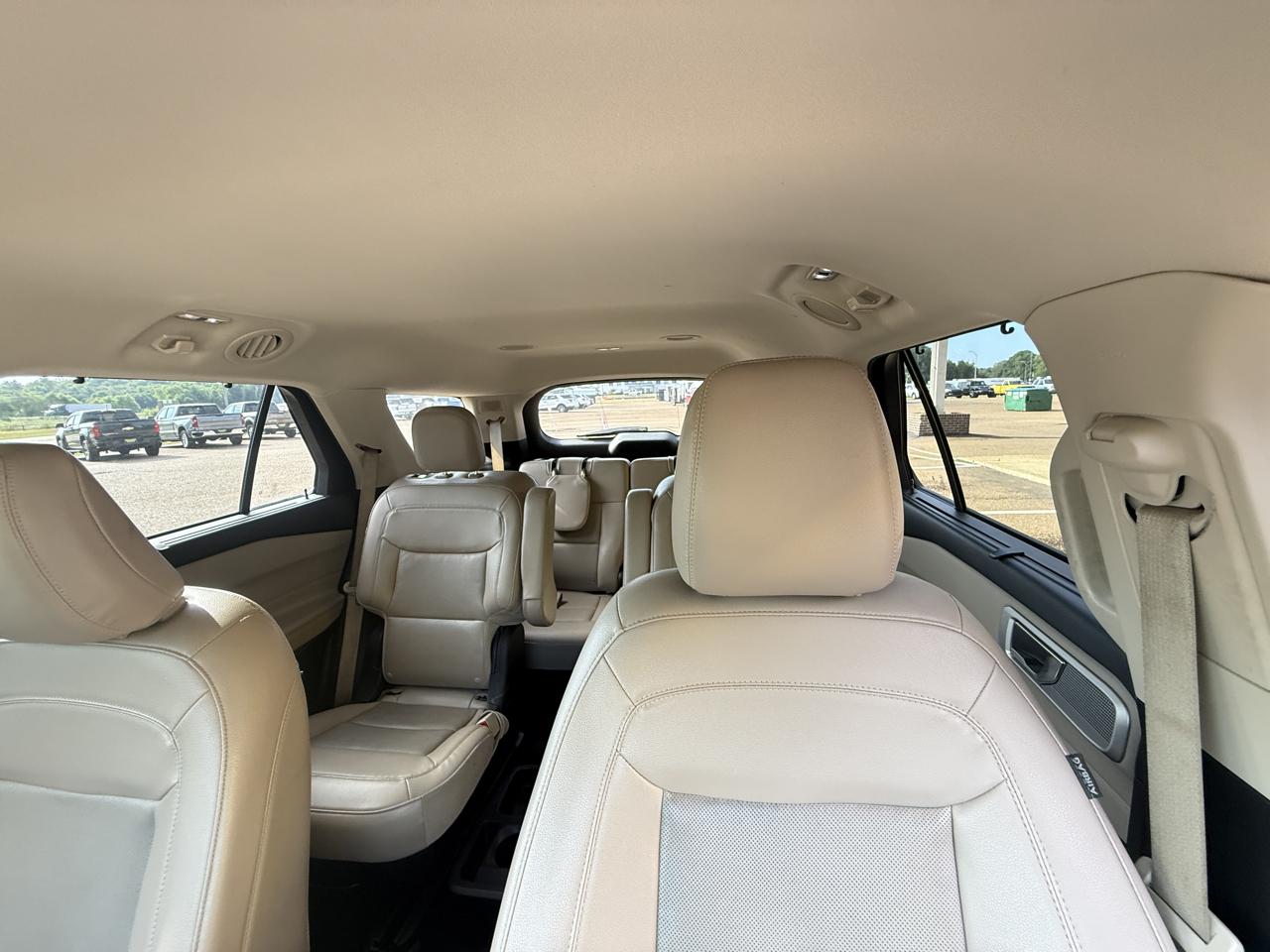 Ford Explorer Limited RWD 2021