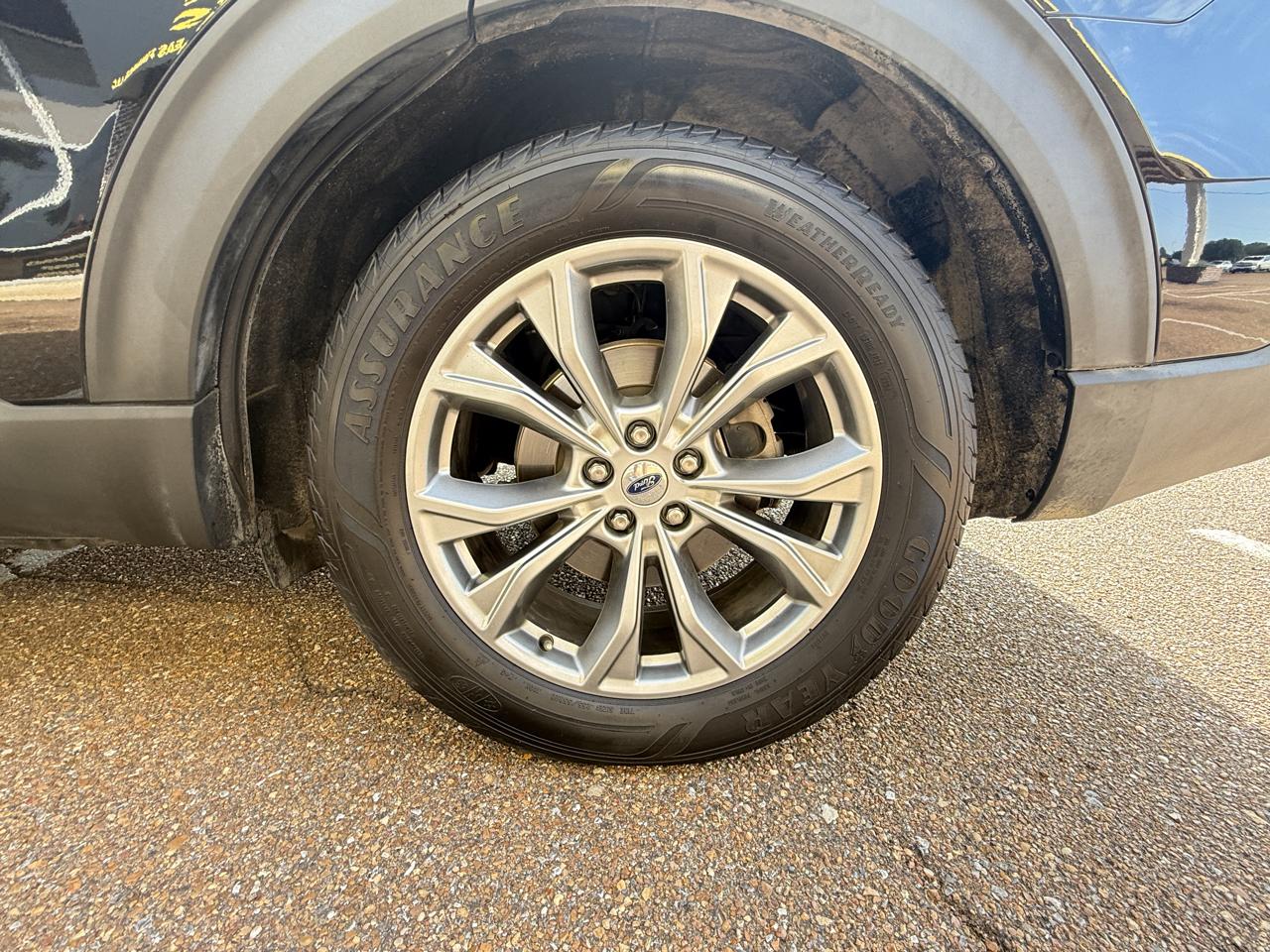 Ford Explorer Limited RWD 2021