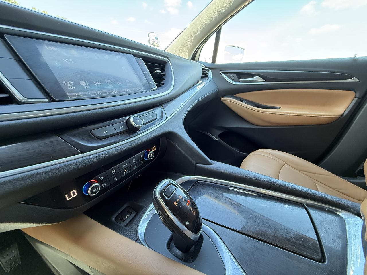 Buick Enclave FWD 4dr Premium 2018