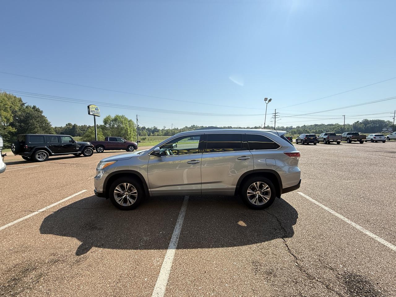 Toyota Highlander AWD 4dr V6 XLE (Natl) 2014
