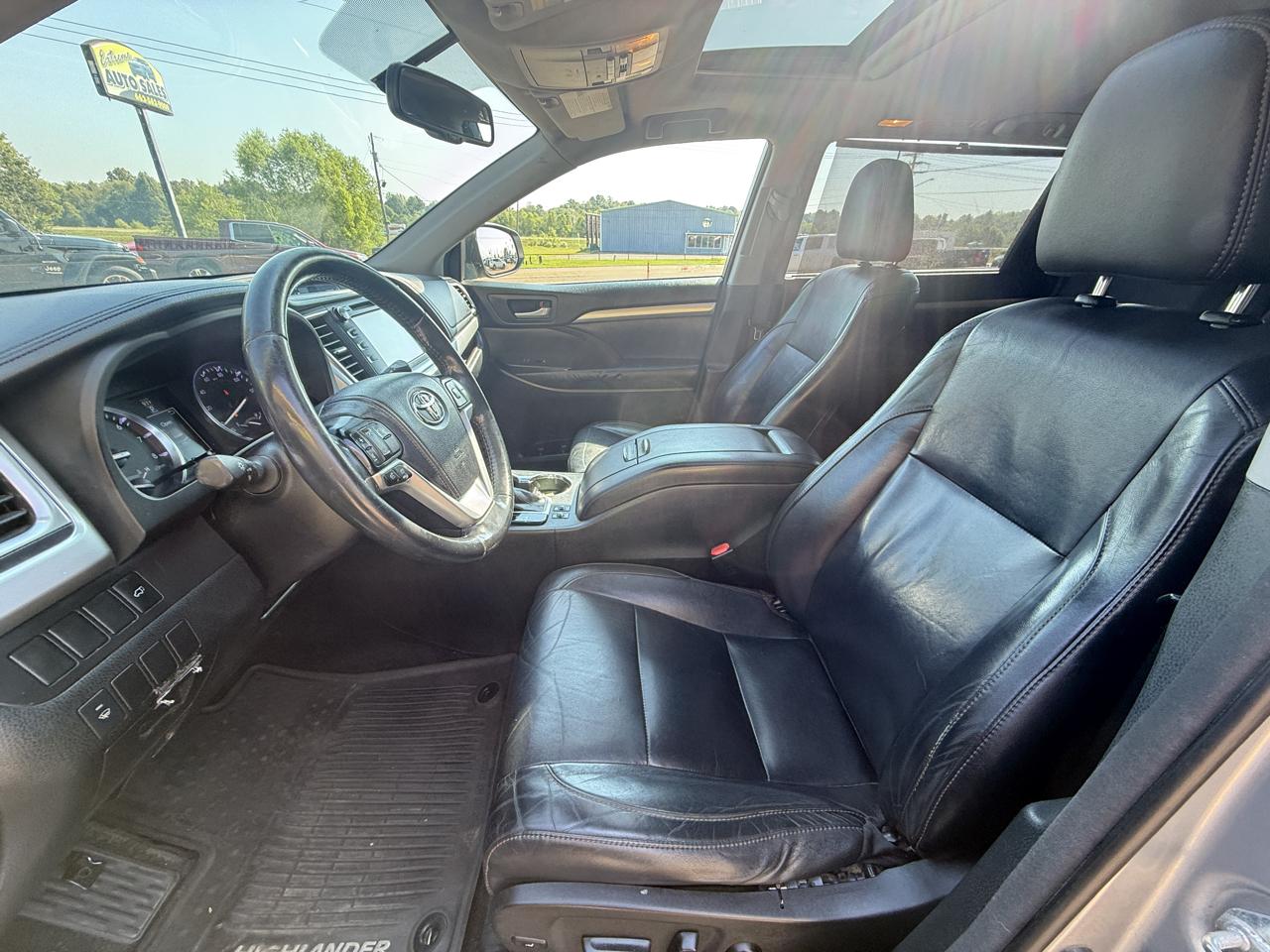 Toyota Highlander AWD 4dr V6 XLE (Natl) 2014