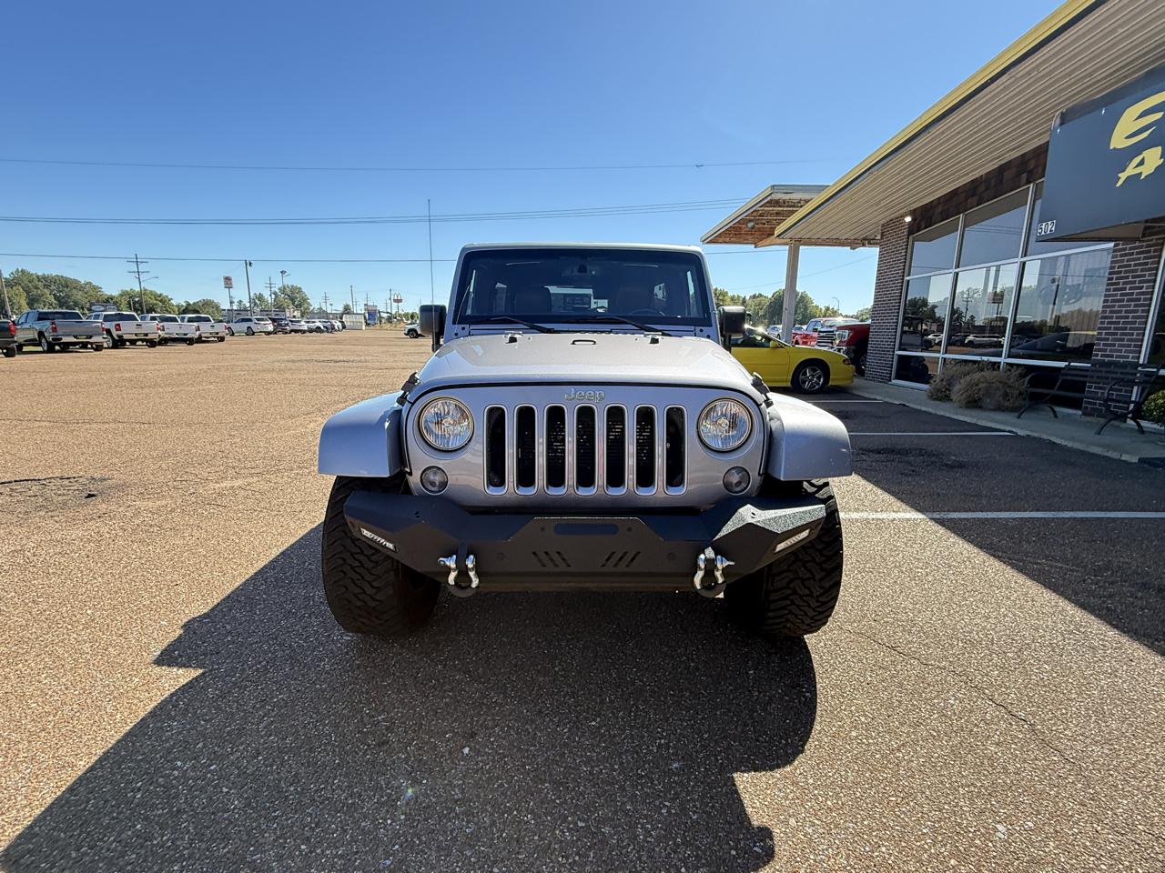 Jeep Wrangler Unlimited 4WD 4dr Sahara 2016
