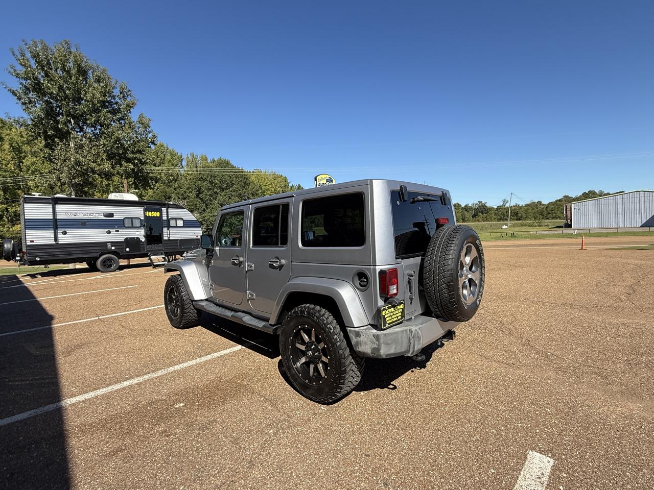Jeep Wrangler Unlimited 4WD 4dr Sahara 2016