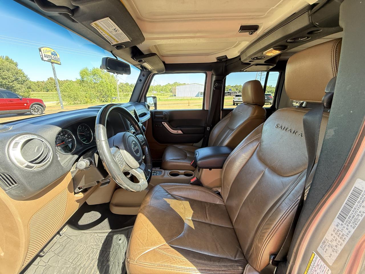 Jeep Wrangler Unlimited 4WD 4dr Sahara 2016