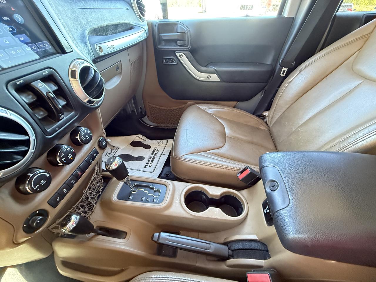 Jeep Wrangler Unlimited 4WD 4dr Sahara 2016