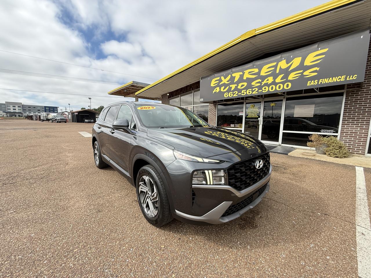 Hyundai Santa Fe SE FWD 2023