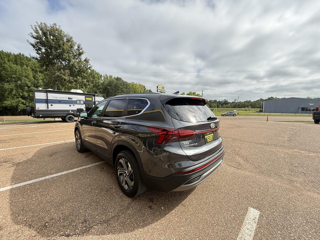 Hyundai Santa Fe SE FWD 2023