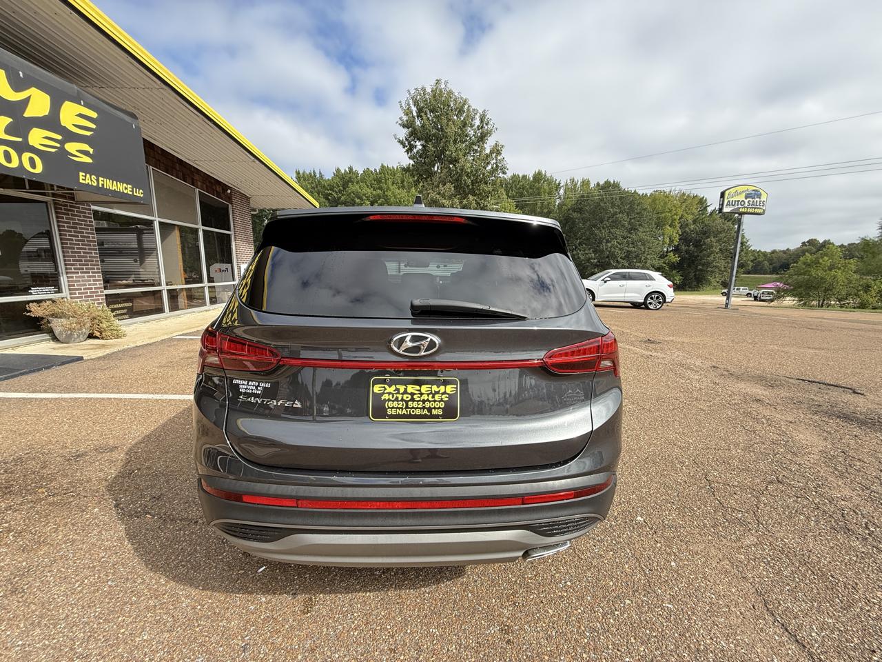 Hyundai Santa Fe SE FWD 2023