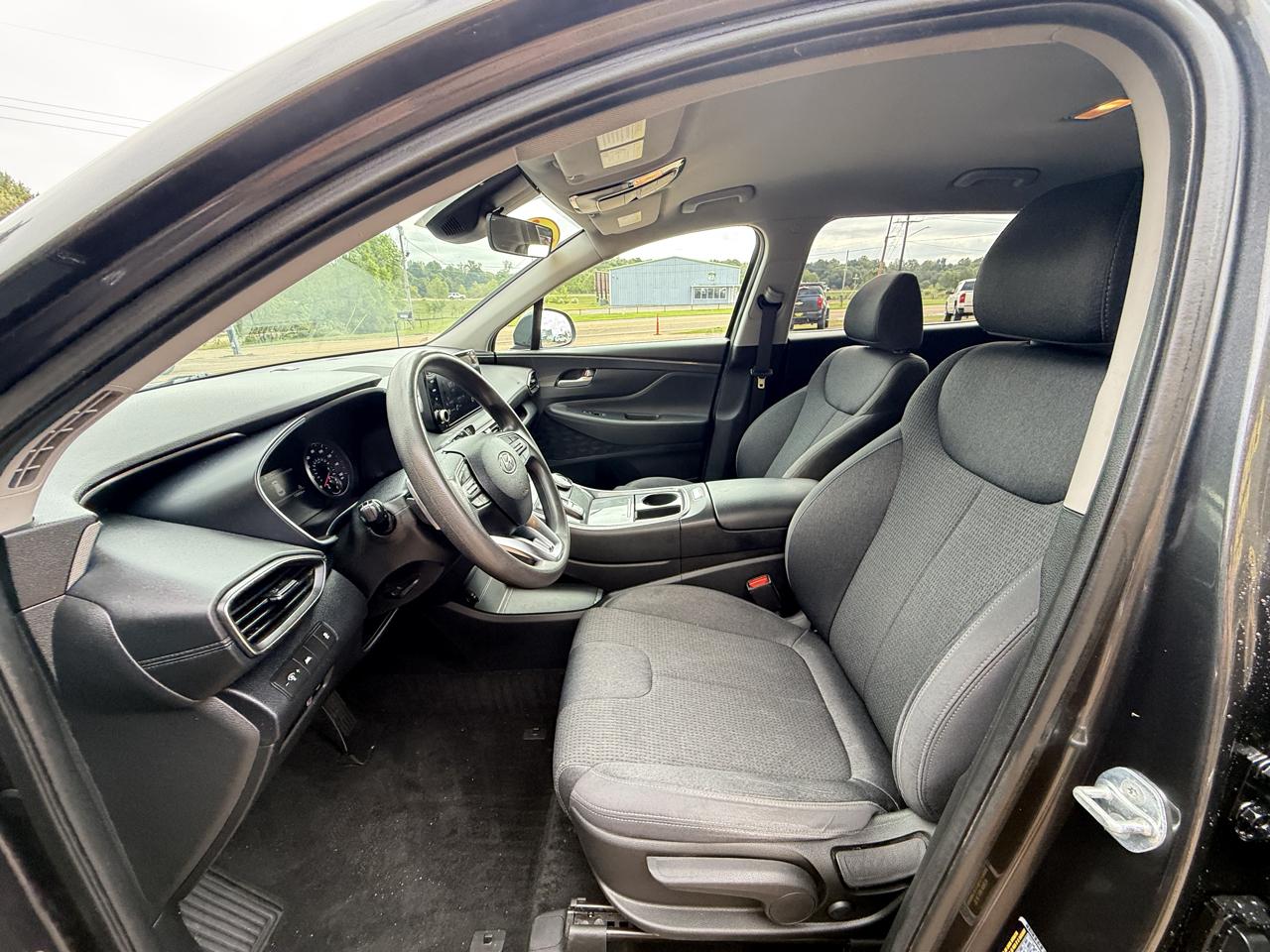 Hyundai Santa Fe SE FWD 2023