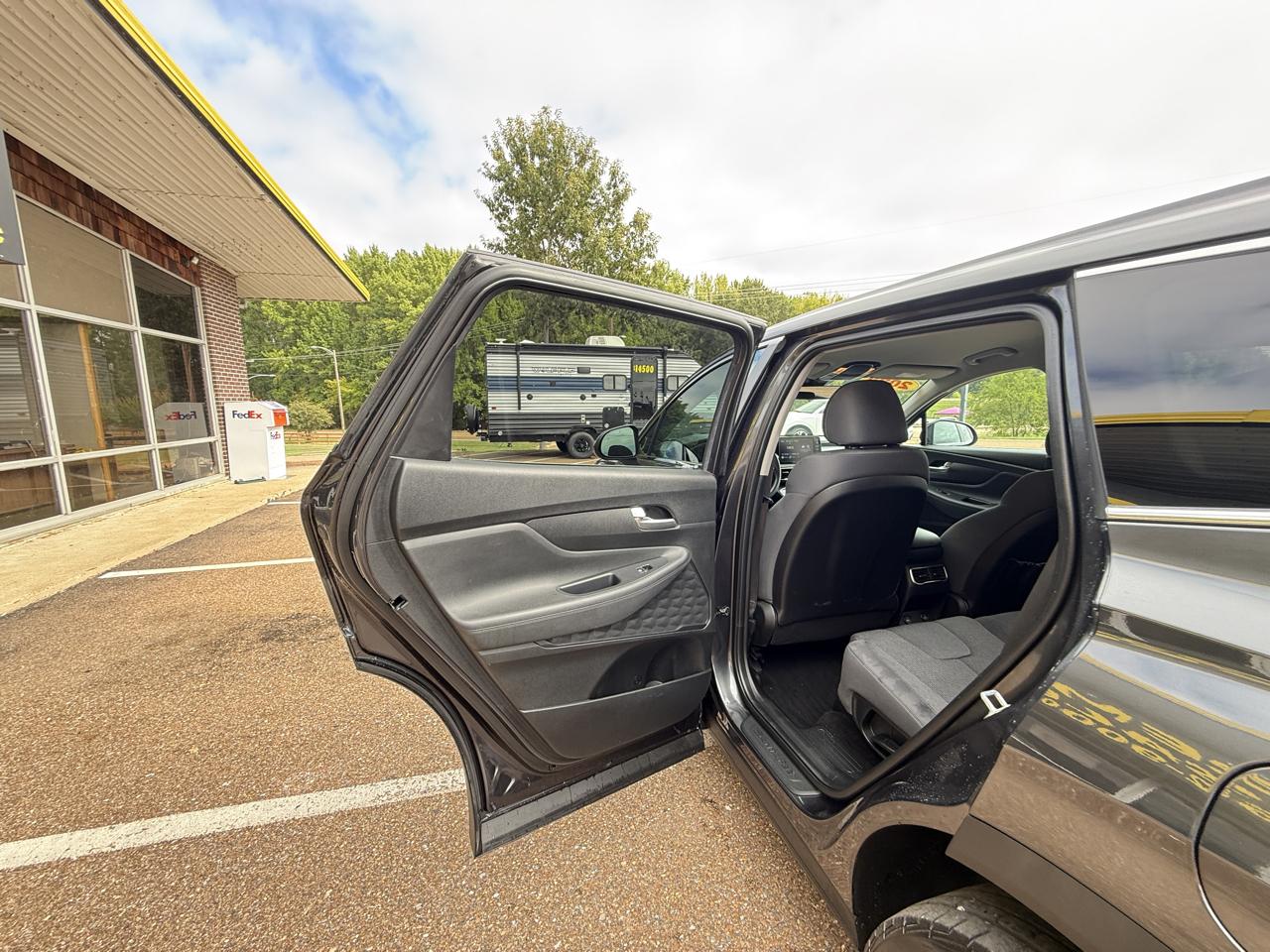 Hyundai Santa Fe SE FWD 2023
